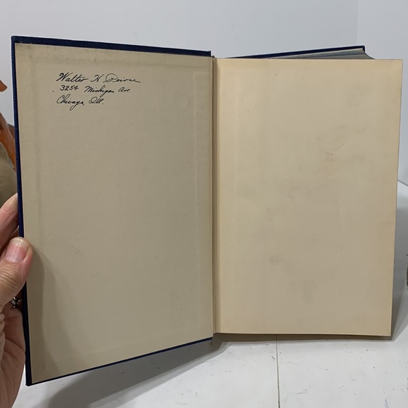 ETIQUETTE book EMILY POST 1939 - Picture 13 of 17